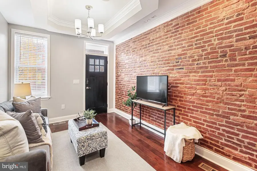 816 S Potomac St, Baltimore, MD 21224 - #3