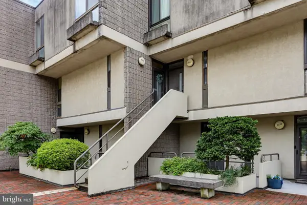 2211 Clove Ter, BALTIMORE, MD 21209