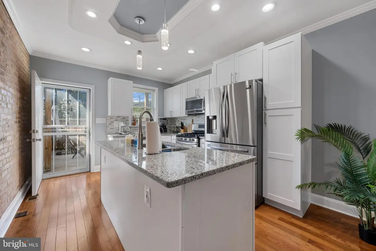 2103 E Chase St, Baltimore, MD 21213 - #1
