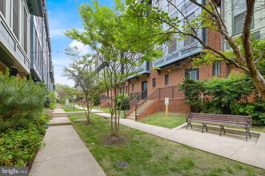 27 Yogurt Ln, Baltimore, MD 21231 - #3