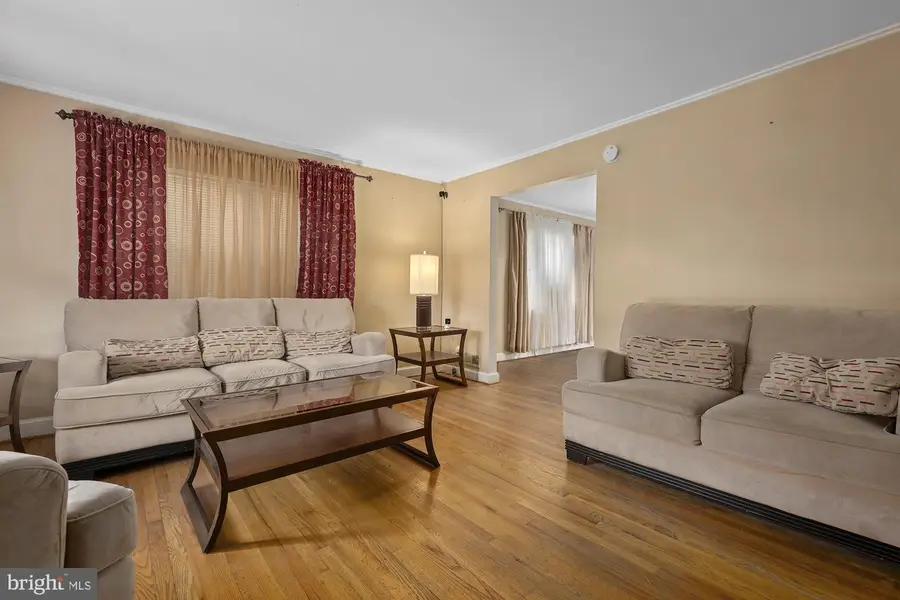 844 Bradhurst Rd, Baltimore, MD 21212 - #2