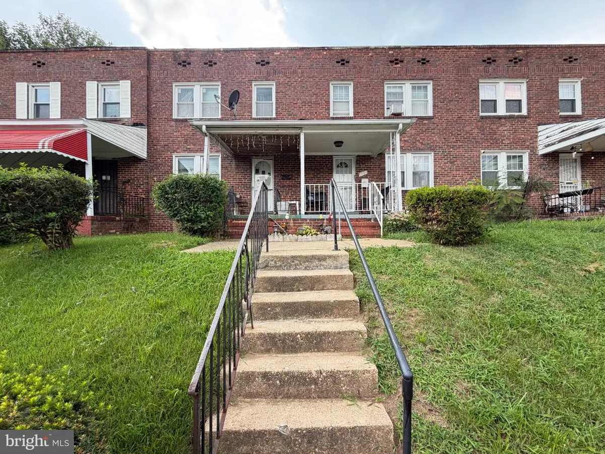 1202 Ashburton St, Baltimore, MD 21216 - #1