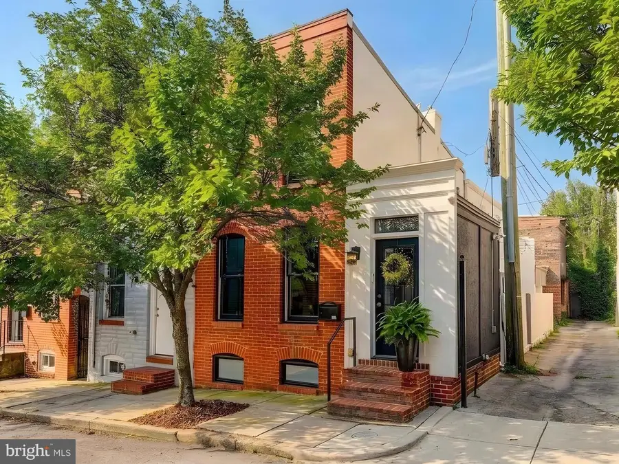 126 S Castle St, Baltimore, MD 21231 - #2
