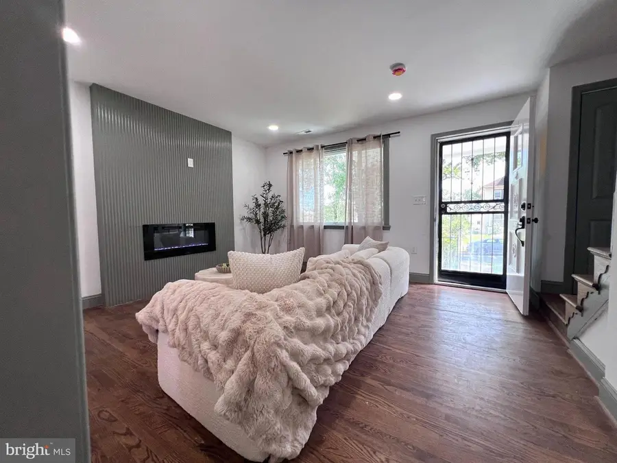 2802 W Garrison Ave W, Baltimore, MD 21215 - #2