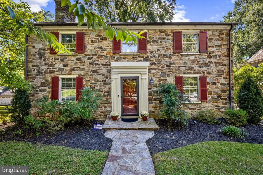 205 Kemble Rd, Baltimore, MD 21218 - #2