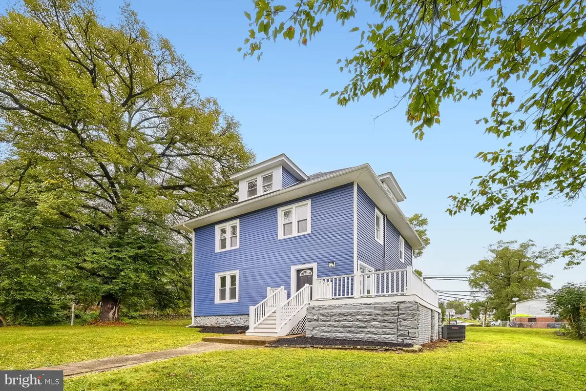 2507 Queen Anne Rd, Baltimore, MD 21216 - #1