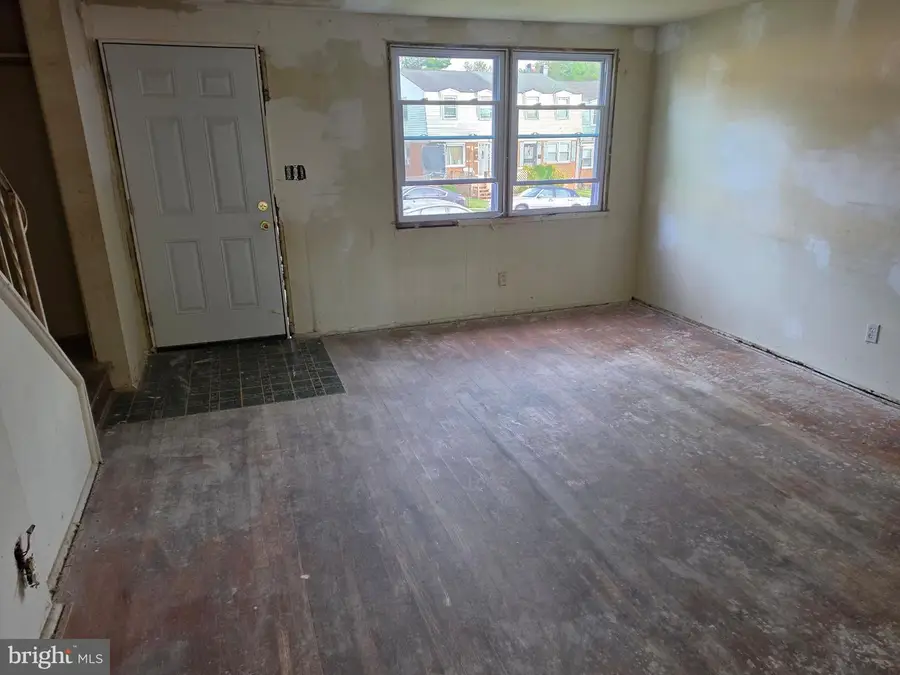 5210 Saybrook Rd, Baltimore, MD 21206 - #3