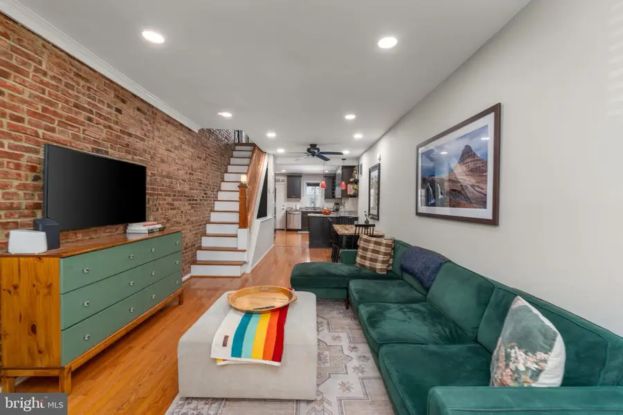 526 S Curley St, Baltimore, MD 21224 - #3