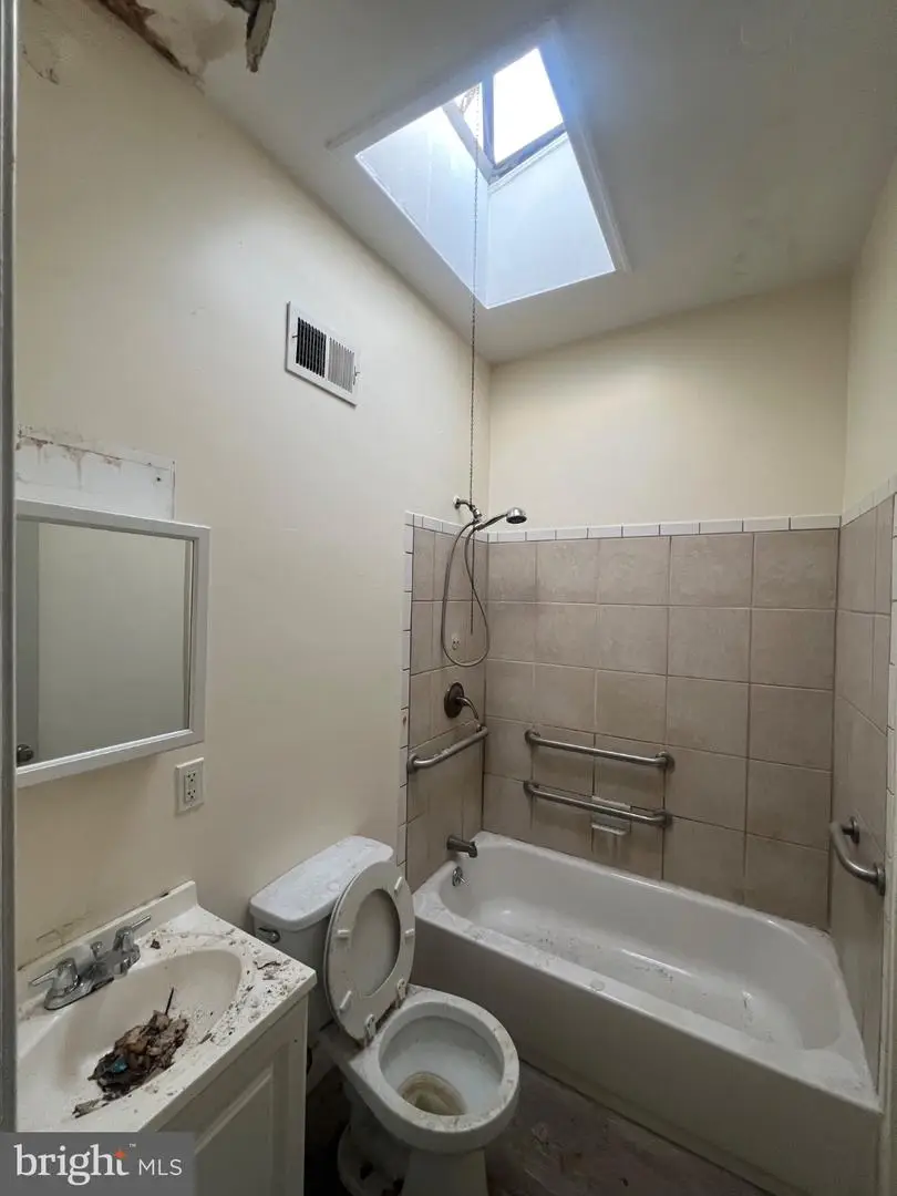 2406 E Hoffman St, Baltimore, MD 21213 - #2