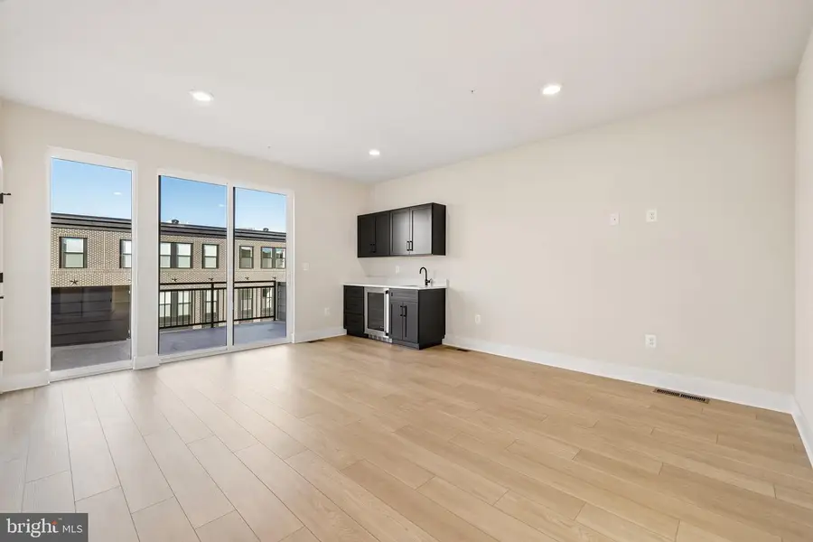 2725 Ferry Bar Dr, Baltimore, MD 21230 - #3