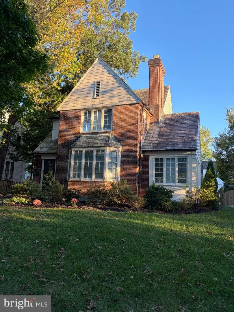 325 Broxton Rd, Baltimore, MD 21212 - #1
