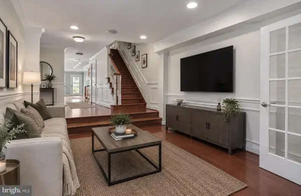1933 Fleet St, BALTIMORE, MD 21231