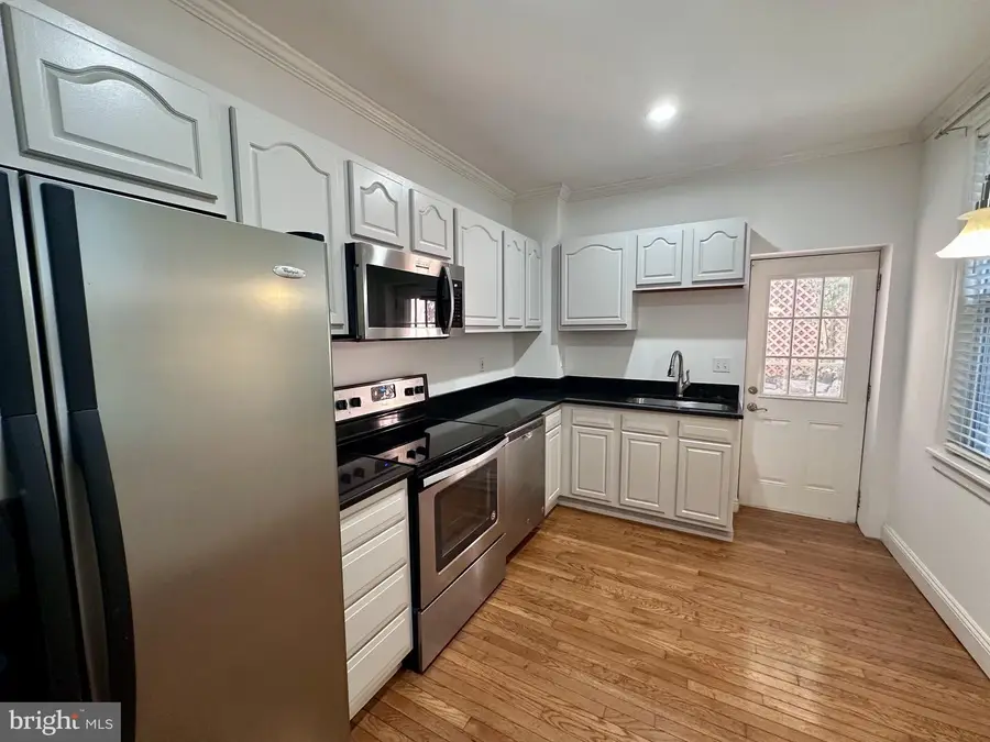 404 S Eaton St S, Baltimore, MD 21224 - #2