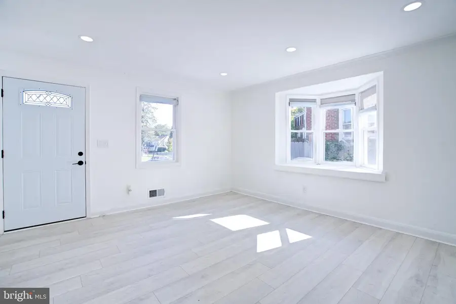 303 Charter Oak Ave, Baltimore, MD 21212 - #2