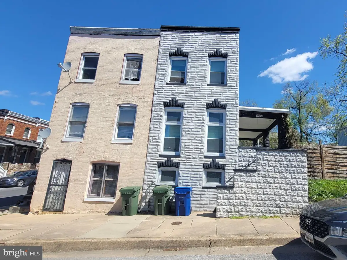 902 Montpelier St, Baltimore, MD 21218 - #1