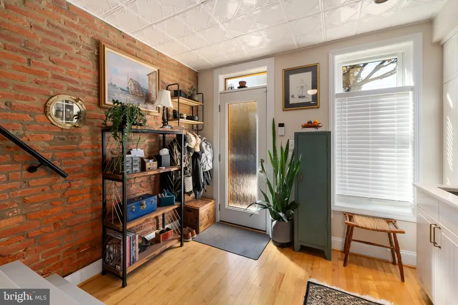 911 Binney St, Baltimore, MD 21224 - #2
