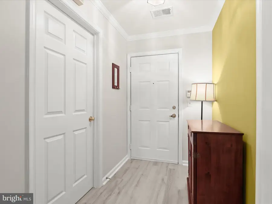 8801 Stone Ridge Cir #101, Pikesville, MD 21208 - Image #3