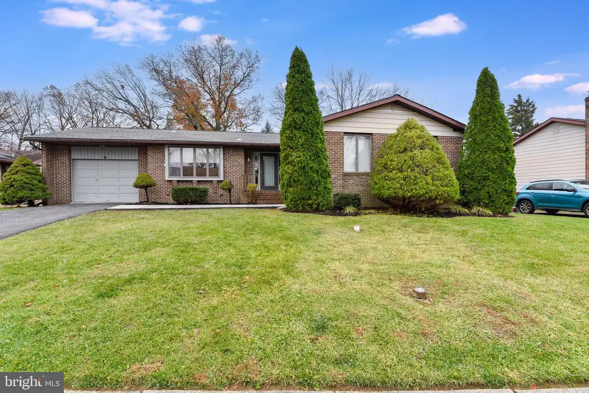 2407 Perring Woods Rd, Parkville, MD 21234 - Image #1