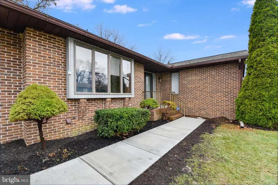 2407 Perring Woods Rd, Parkville, MD 21234 - Image #2