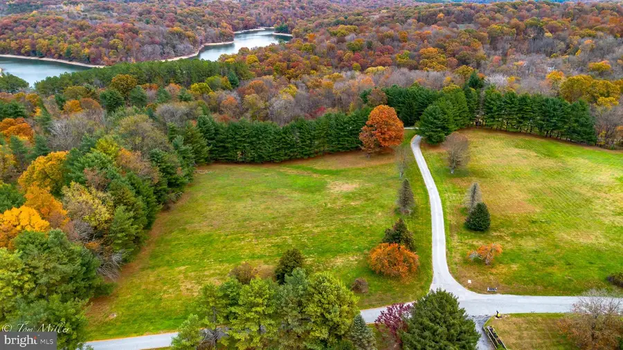 18423 Foreston Rd, Parkton, MD 21120 - Image #2