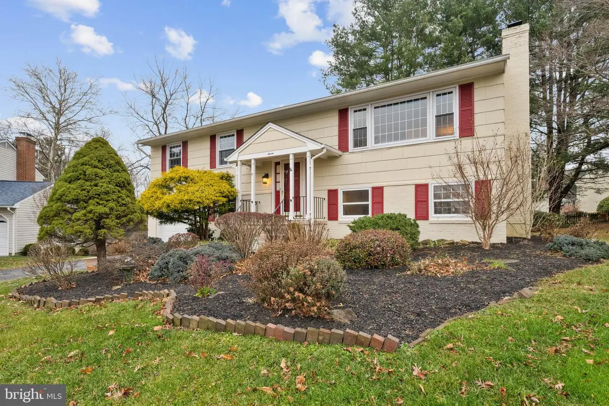 7 Bromwell Ct, Cockeysville, MD 21030 - Image #1