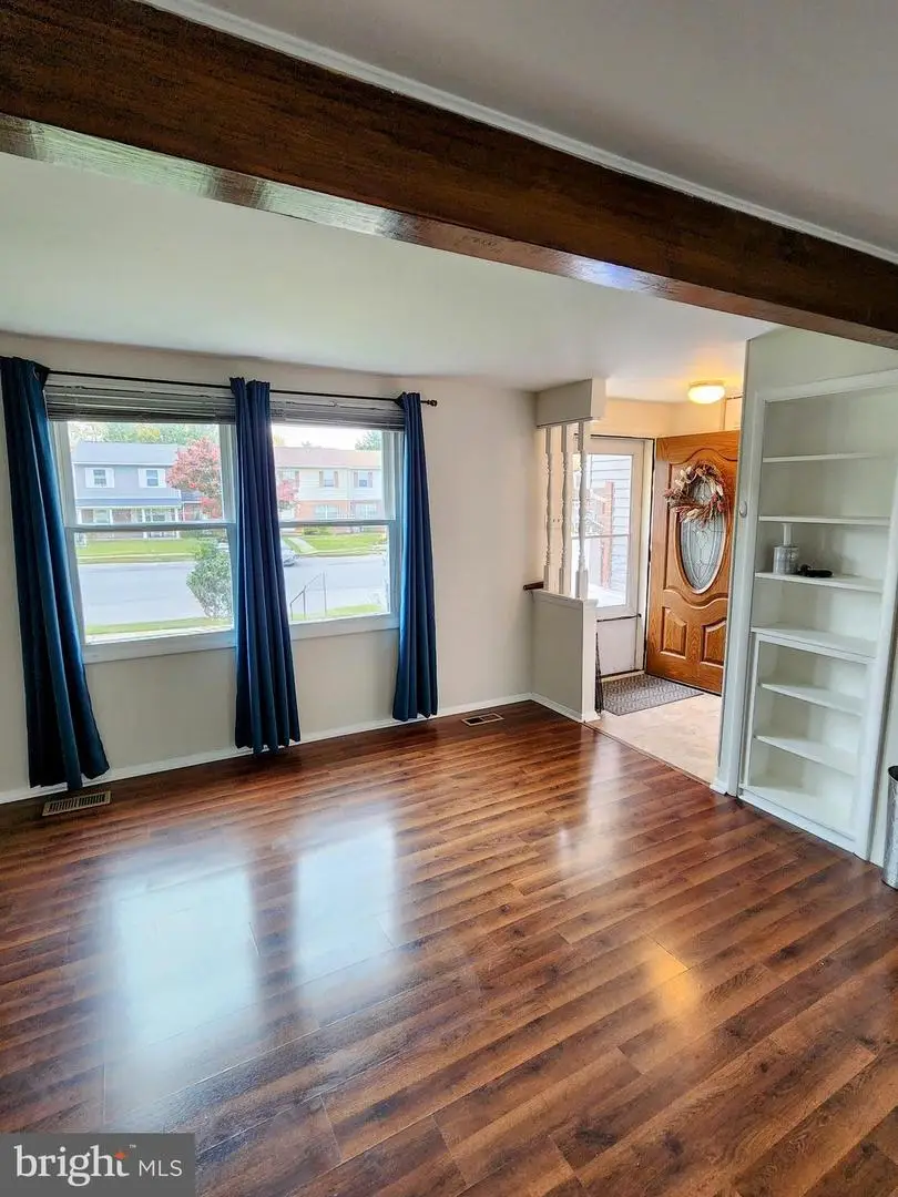 12325 Boncrest Dr, Reisterstown, MD 21136 - Image #2