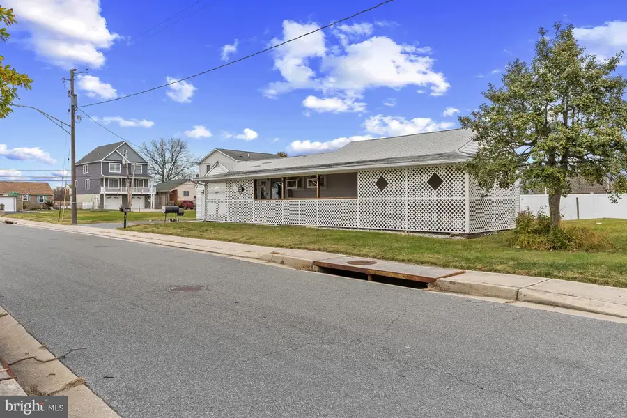 6913 River Drive Rd, Edgemere, MD 21219 - Image #2