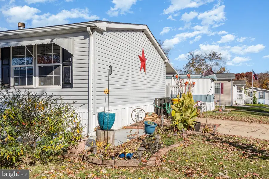 3542 Honeysuckle Ln, Middle River, MD 21220 - Image #3