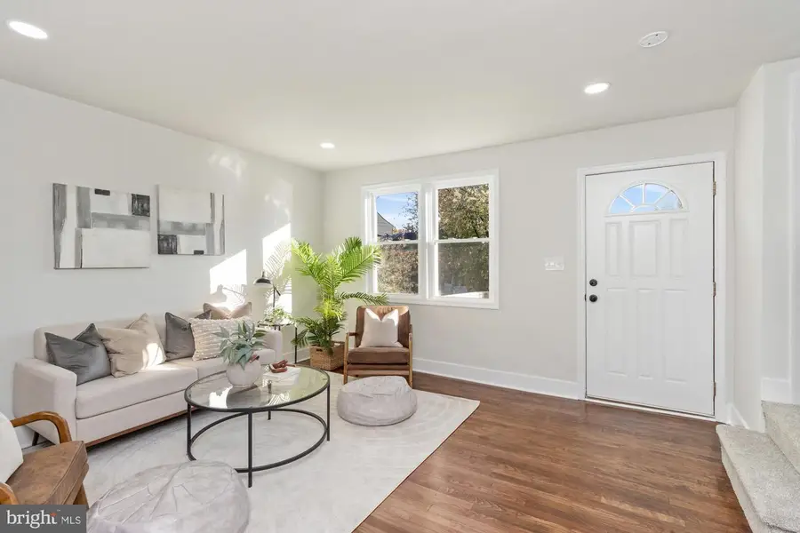 1862 Yakona Rd, Parkville, MD 21234 - Image #2