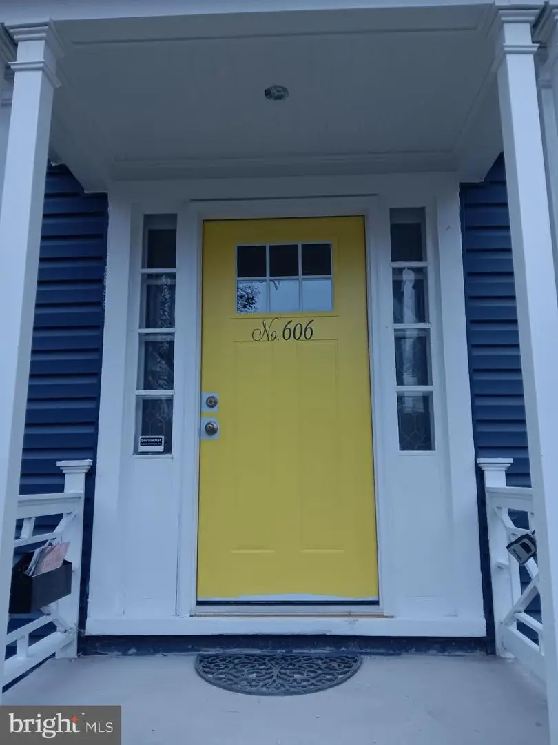 606 Aldershot Rd, Baltimore, MD 21229 - Image #1
