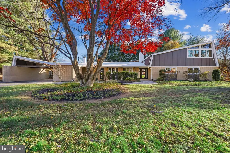 3405 Woodvalley Dr, Pikesville, MD 21208 - Image #2