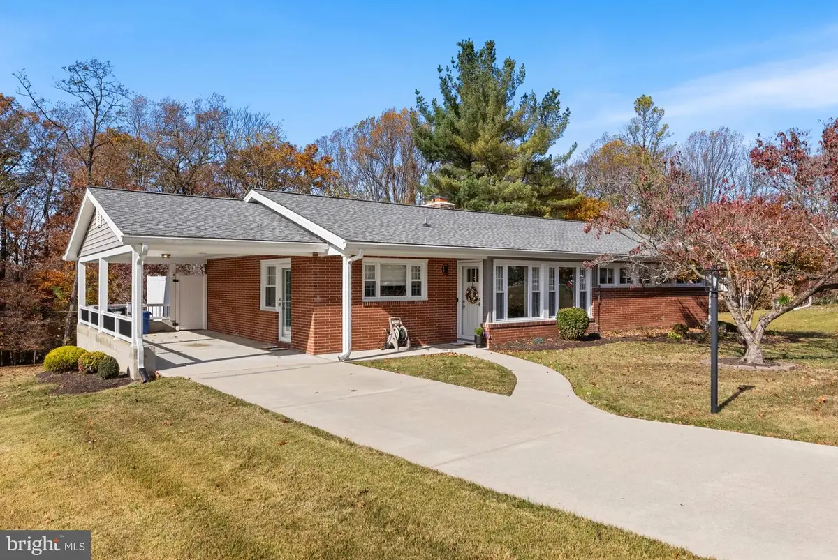 9504 Buckhorn Rd, Parkville, MD 21234 - Image #1