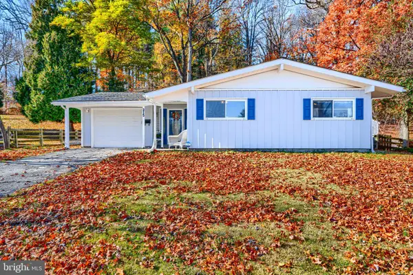 215 Greenview Ave, REISTERSTOWN, MD 21136