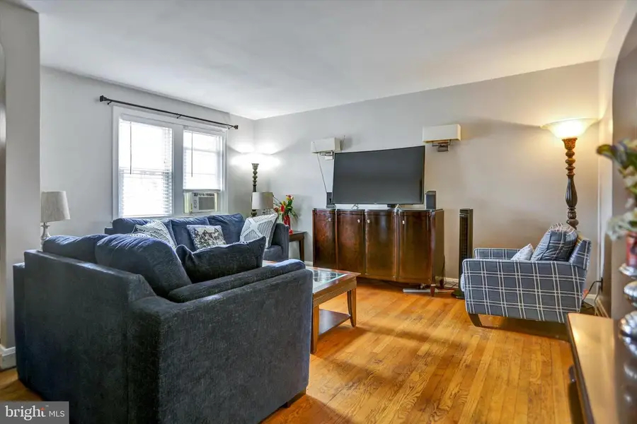 425 Overbrook Rd, Catonsville, MD 21228 - Image #3