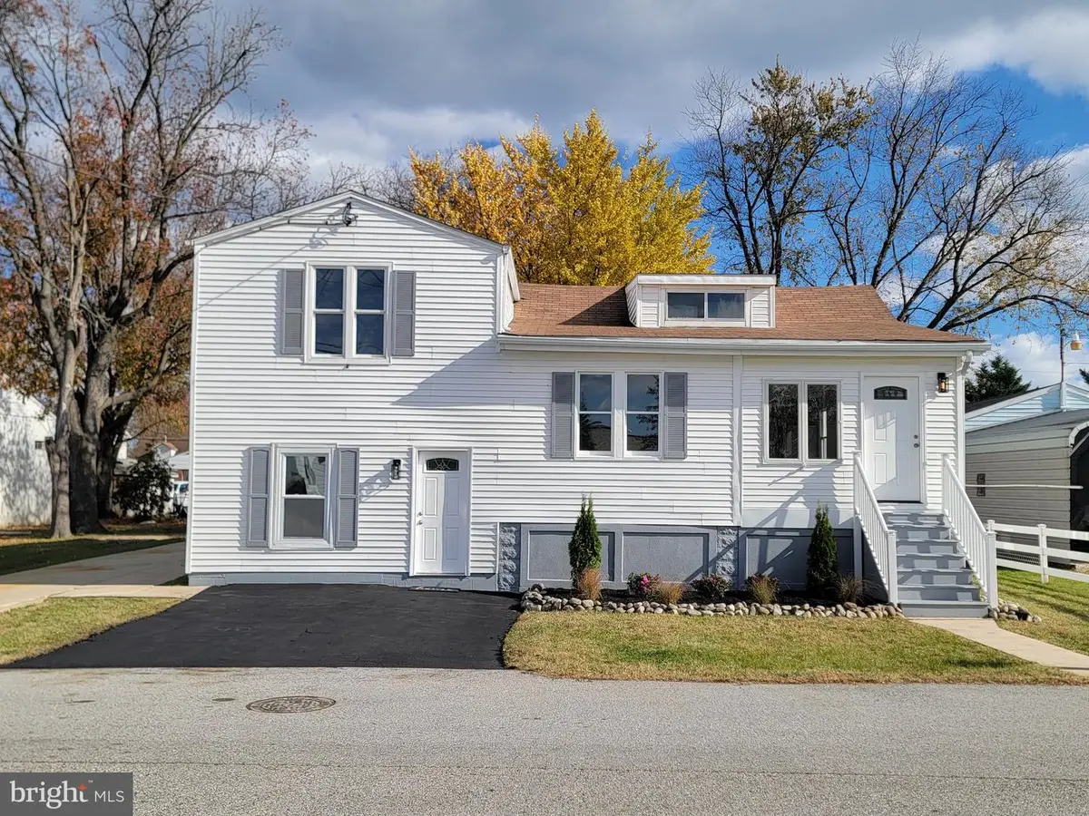 2621 N Snyder Ave, Sparrows Point, MD 21219 - Image #1