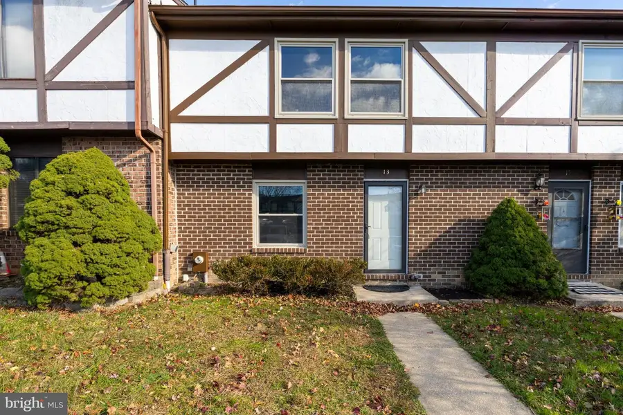 13 Borgia Ct, Parkville, MD 21234 - Image #2