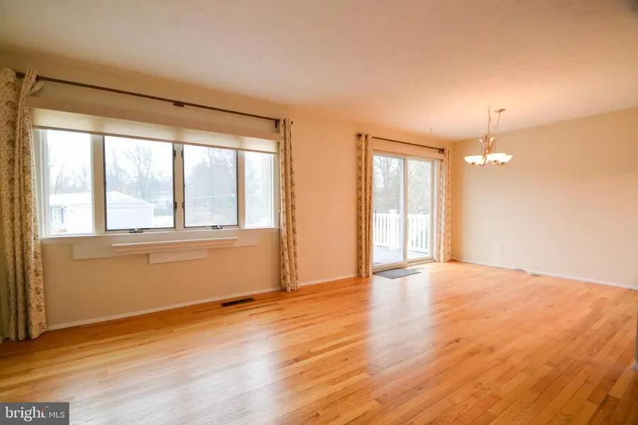 120 Lamport Rd, Reisterstown, MD 21136 - Image #2