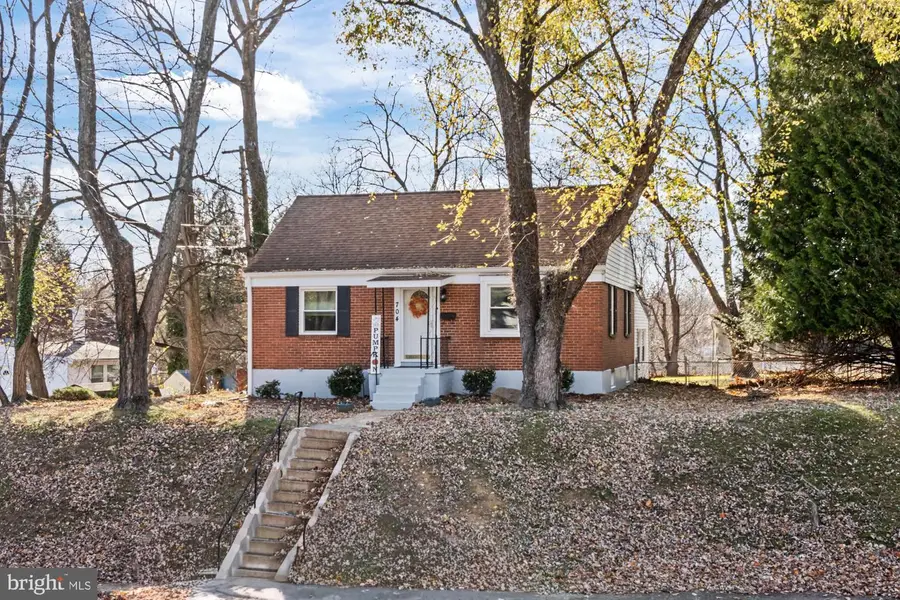 704 Cloudyfold Dr, Baltimore, MD 21208 - Image #3