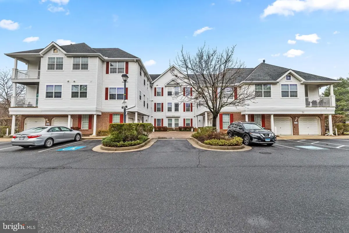 16 Hawk Rise Ln #204, Owings Mills, MD 21117 - Image #1
