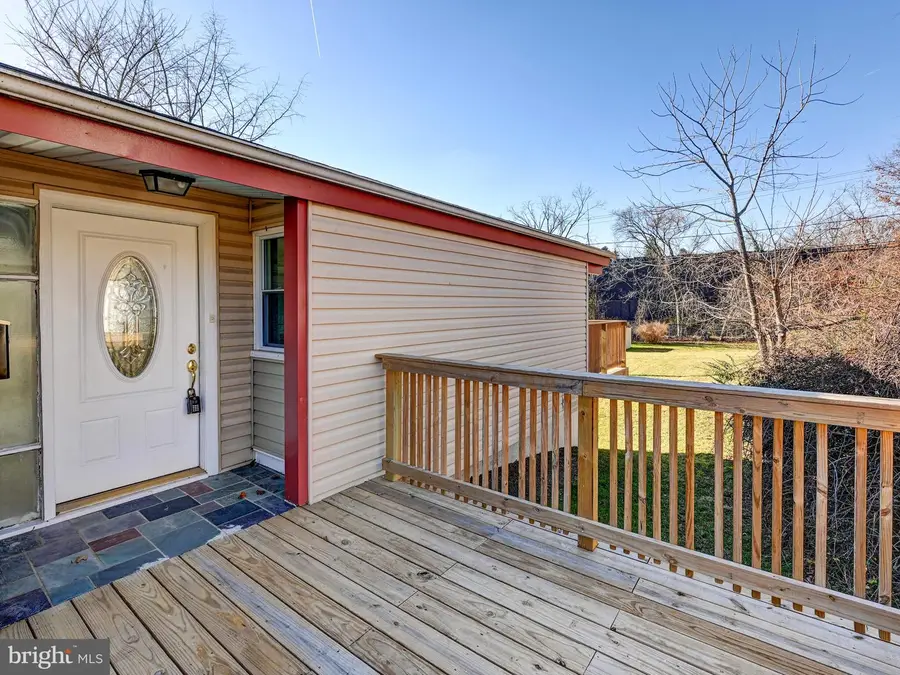 906 Scotts Hill Dr, Pikesville, MD 21208 - #3