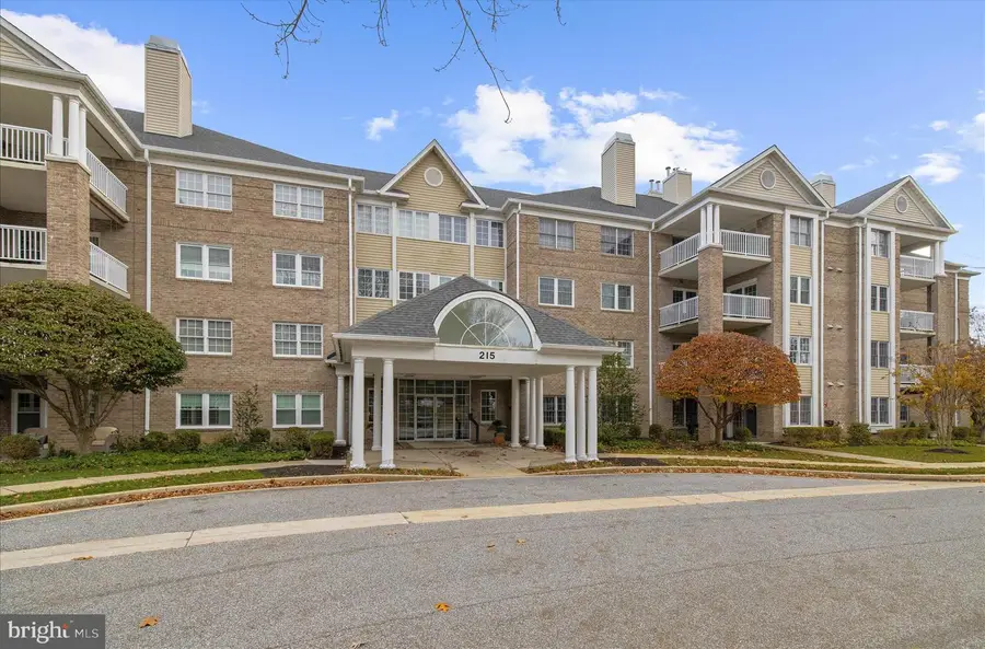 215 Belmont Forest Ct #108, Lutherville Timonium, MD 21093 - Image #3