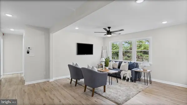 8322 Lages Ln, BALTIMORE, MD 21244