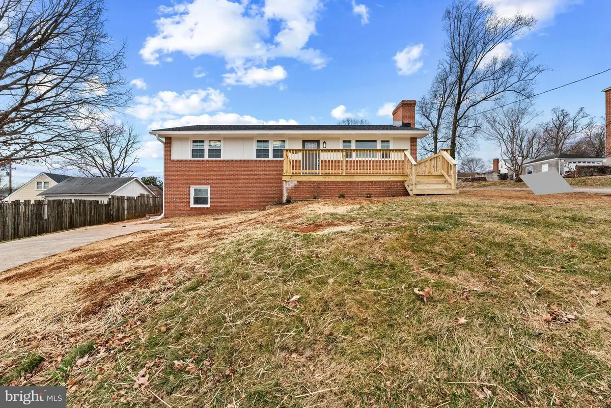 5903 Hilltop Ave, Baltimore, MD 21207 - Image #1