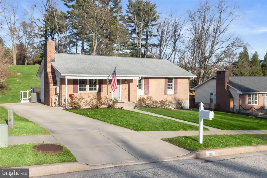 1018 Saxon Hill Dr, Cockeysville, MD 21030 - Image #2