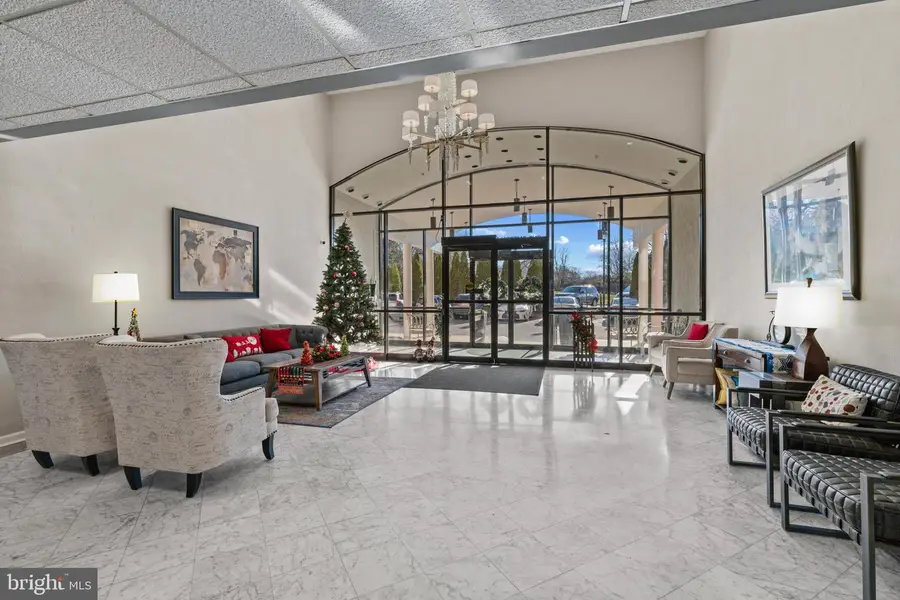 1 Smeton Pl #402, Towson, MD 21204 - Image #2