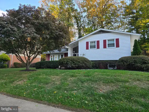 8233 Streamwood Dr, BALTIMORE, MD 21208