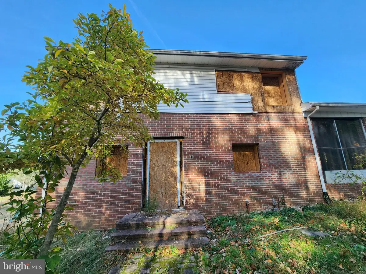 7914 Bradshaw Rd, Upper Falls, MD 21156 - Image #1