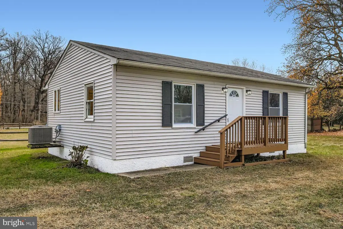 2542 Sycamore Ave, Baltimore, MD 21219 - Image #1