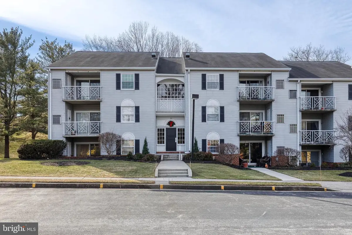 11 Elphin Ct #301, Lutherville Timonium, MD 21093 - Image #1