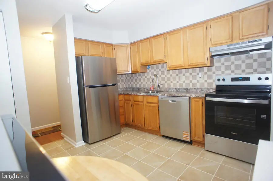 1100 Lisadale Cir #1a, Baltimore, MD 21228 - Image #2